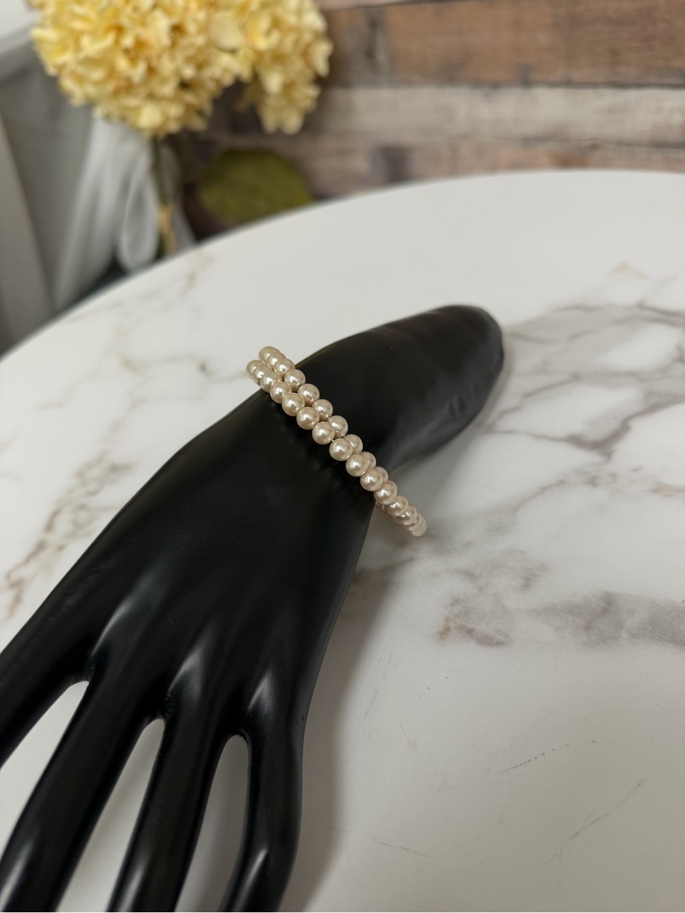 One strand wrap pearl bracelet OS